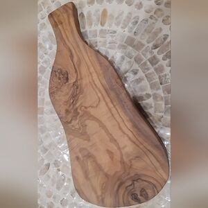 Wooden Charcuterie Cutting Board Beautiful Grained Solid Wood EUC